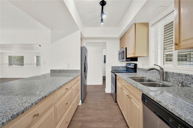 Building Photo - 11713 SW 81st Rd