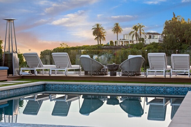 Building Photo - 1439 Devlin Dr