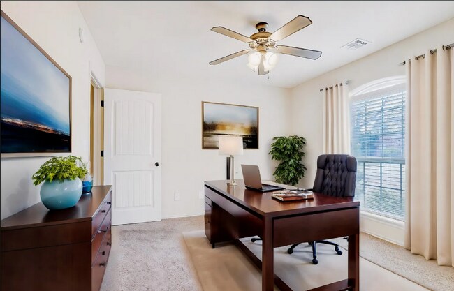 Building Photo - 5 Bed 3 Bath Broken Arrow