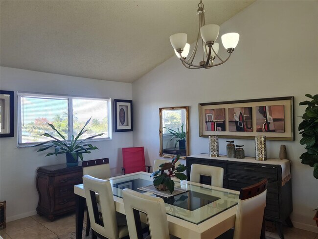 Building Photo - 3421 NW 44th St