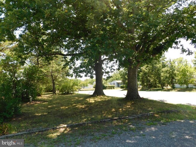 Building Photo - 2251 Senseny Rd