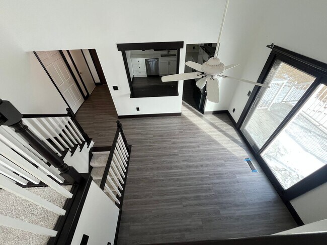 Building Photo - 9225 Garrison Way