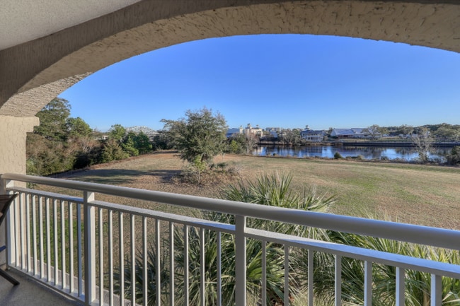 Building Photo - 2151 Bridge View Ct