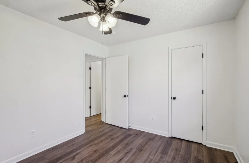 Building Photo - 109 Rosswood Dr