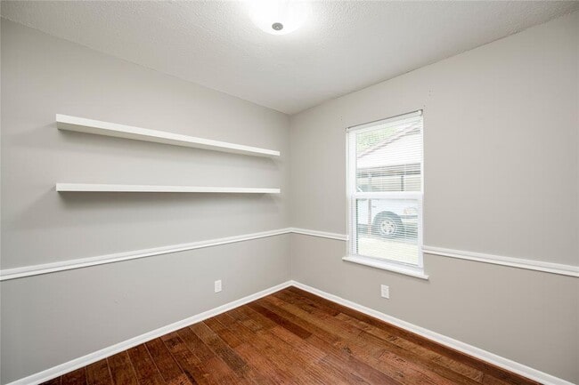 Building Photo - 1813 Ohlen Rd