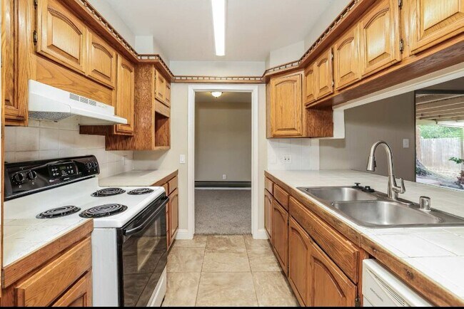 Building Photo - 209 Bart Ave