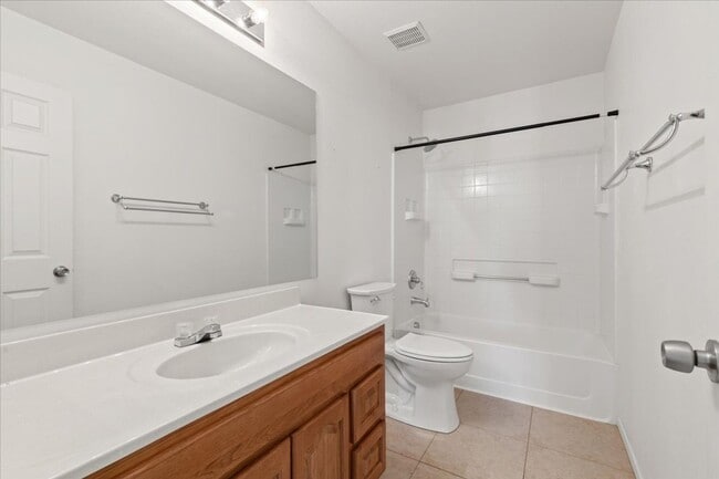 Building Photo - Open Floor Plan 3 Bd, 2.5 Bths, 2-Car Garage with Balcony