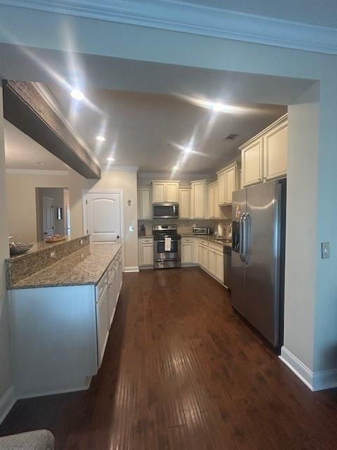Building Photo - 1204 Reserve Ln
