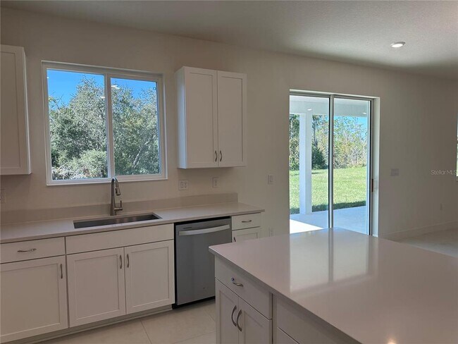 Building Photo - 3449 Sanctuary Dr