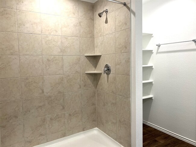 Building Photo - 5130 Cherry Tallow Trl