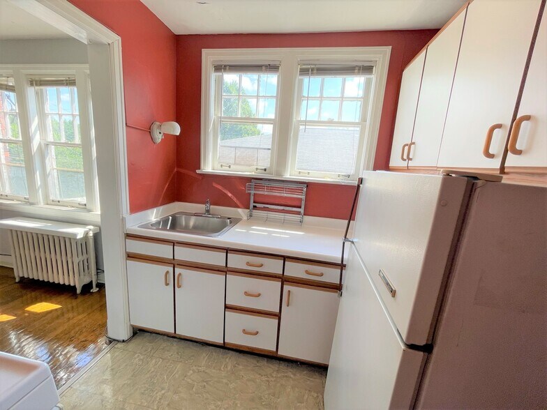 Building Photo - 6532 Wilkins Ave