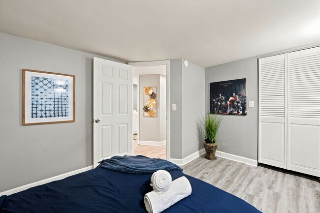 Building Photo - 1408 W Ohio St