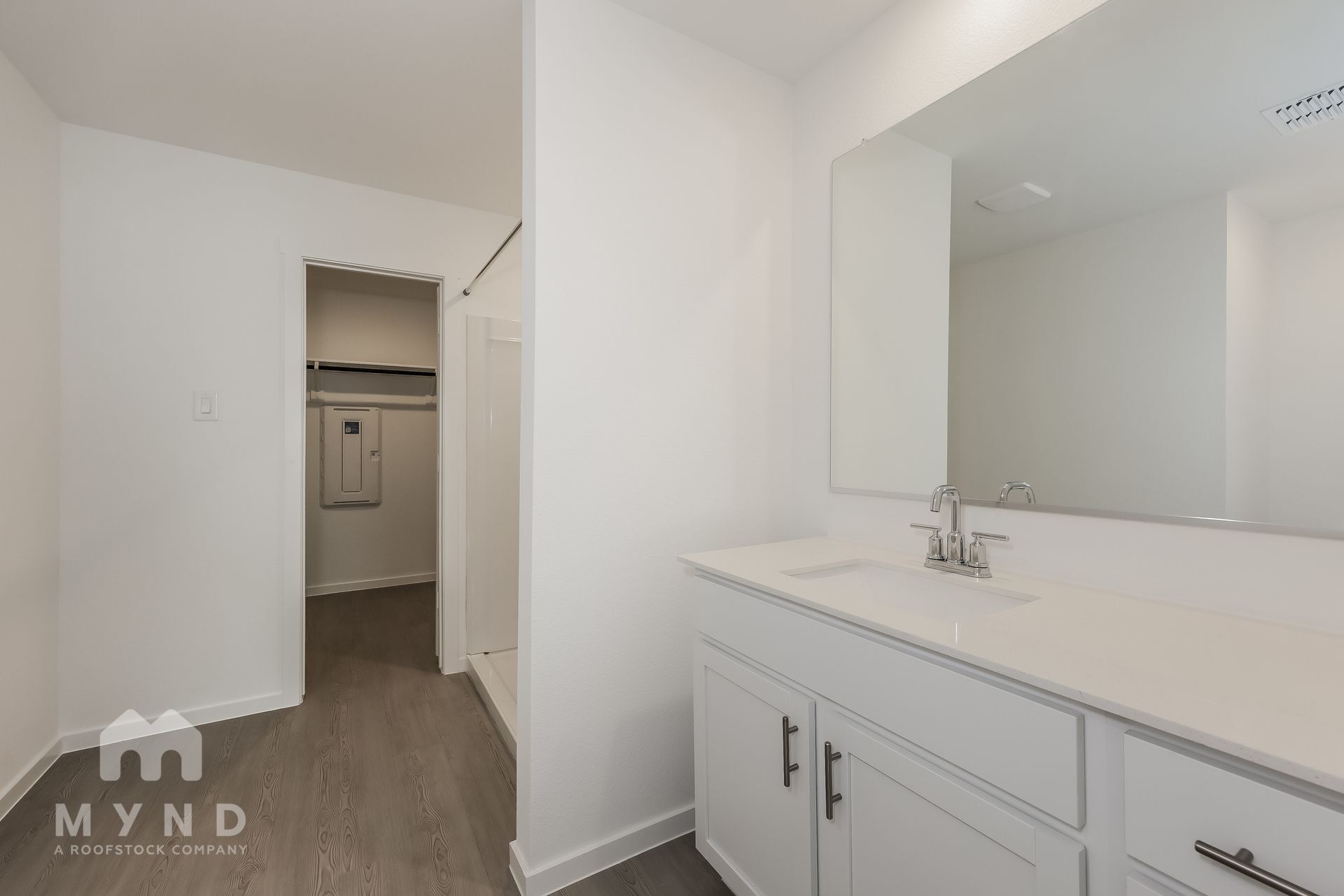 Building Photo - 2712 Ctr Crk Ln