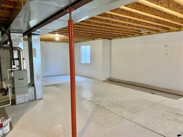 Building Photo - Ranch Style Home Located on Dead-End Stree...