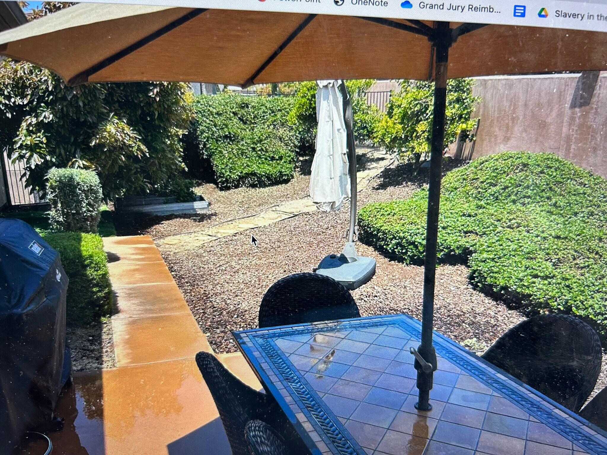 BackYard Patio - 213 Cima de Colina