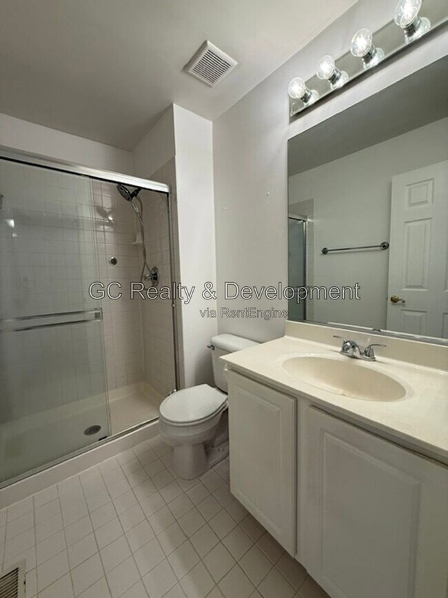 Building Photo - 110 Allerton Dr