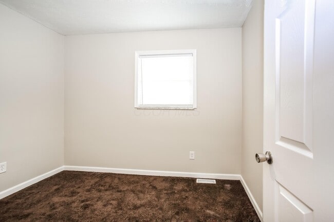 Building Photo - 241 Southard Dr