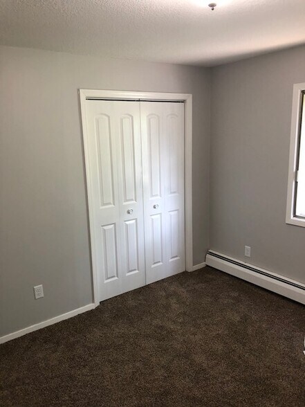 Bedroom Closets - 2446 Aldrich Ave S