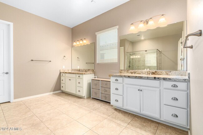 Building Photo - 14549 S 178th Dr