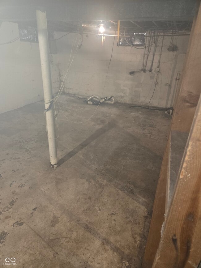 Building Photo - 3602 N Layman Ave