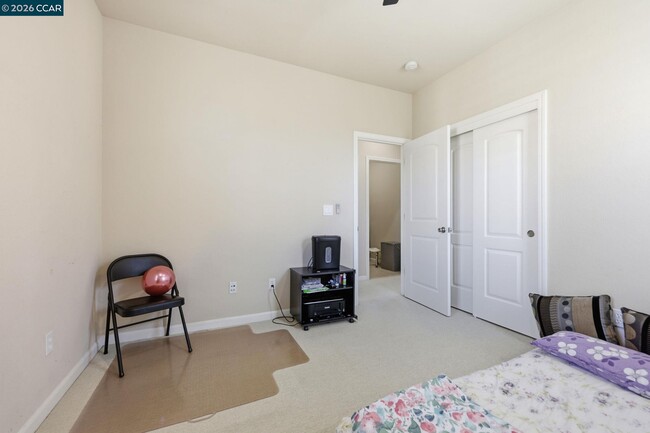 Building Photo - 165 Paddington Ct