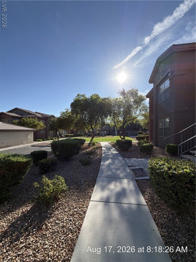 Building Photo - 8000 W Badura Ave