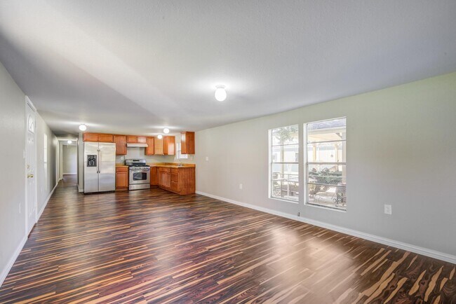 Building Photo - 1809 W Sidnor St