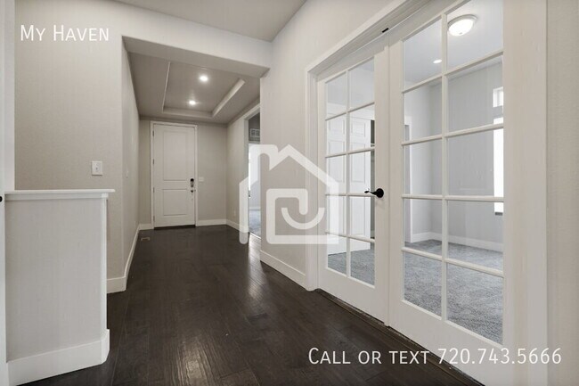 Building Photo - 26332 E Archer Ave