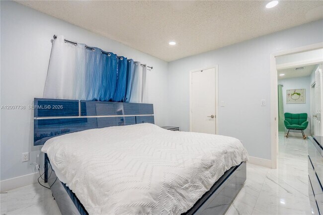 Building Photo - 10750 SW 173rd St