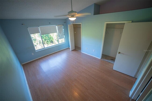 Building Photo - 1250 Redondo Way