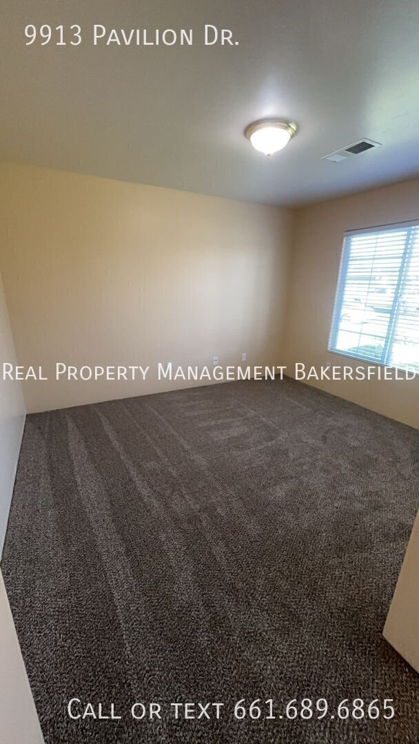 Building Photo - 9913 Pavilion Dr