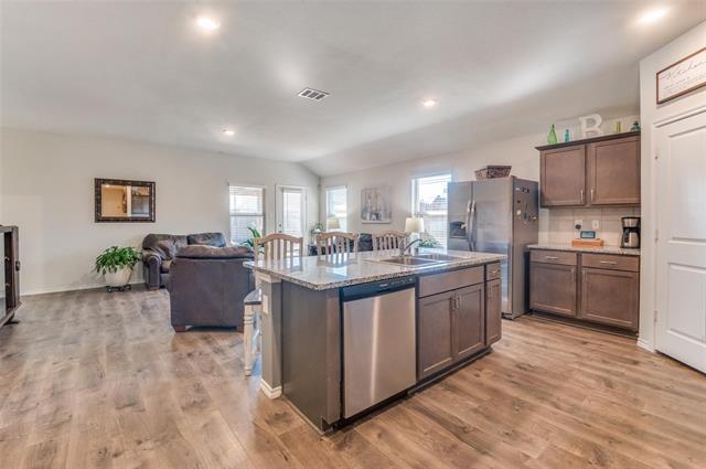 Building Photo - 563 Ranch Trail