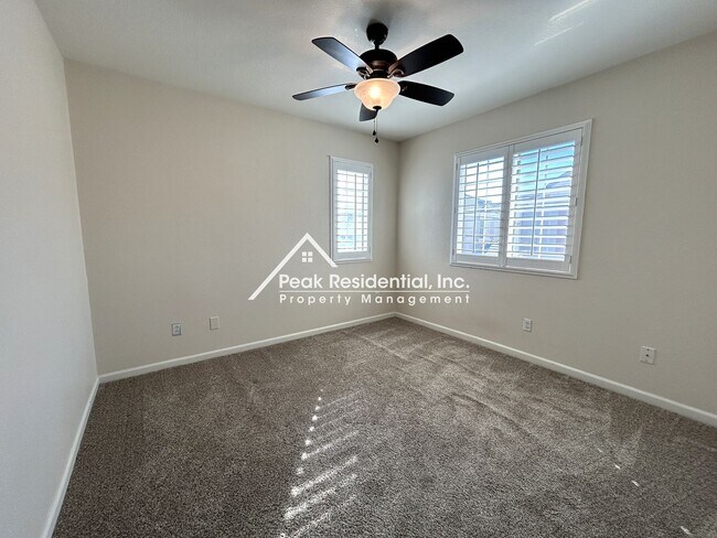 Building Photo - 9196 Cortina Cir