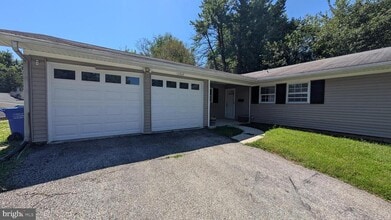 Building Photo - 12509 Hemm Pl