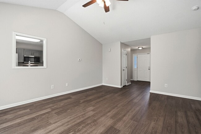 Building Photo - RANCH HOME with 3 bedrooms and 2 baths-CONVENIENT LOCATION