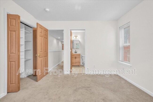 Building Photo - 55 NE Cook St