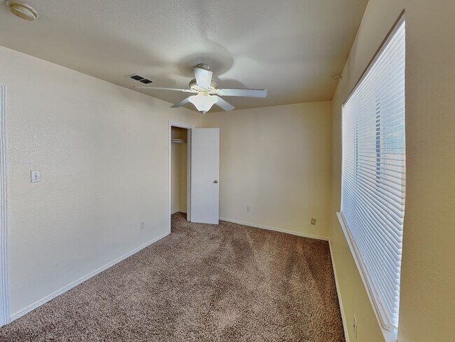 Building Photo - Move-In Ready Charm with Space to Love! $500 off the first full month’s rent with a move-in on or...