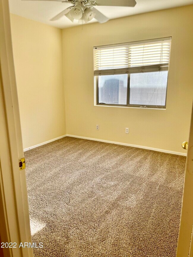 Building Photo - 13002 W Hearn Rd