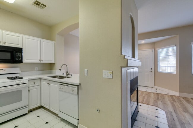 Building Photo - 3BDRM Townhome in Durango Trails community