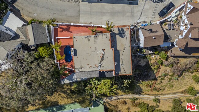 Building Photo - 8908 Appian Way