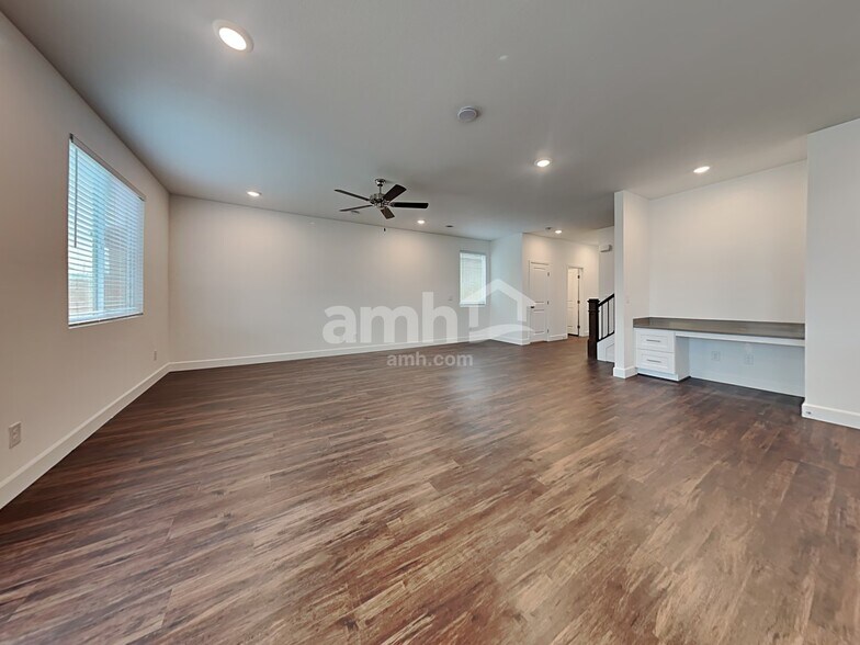 Building Photo - 2671 Stormy Star Ave