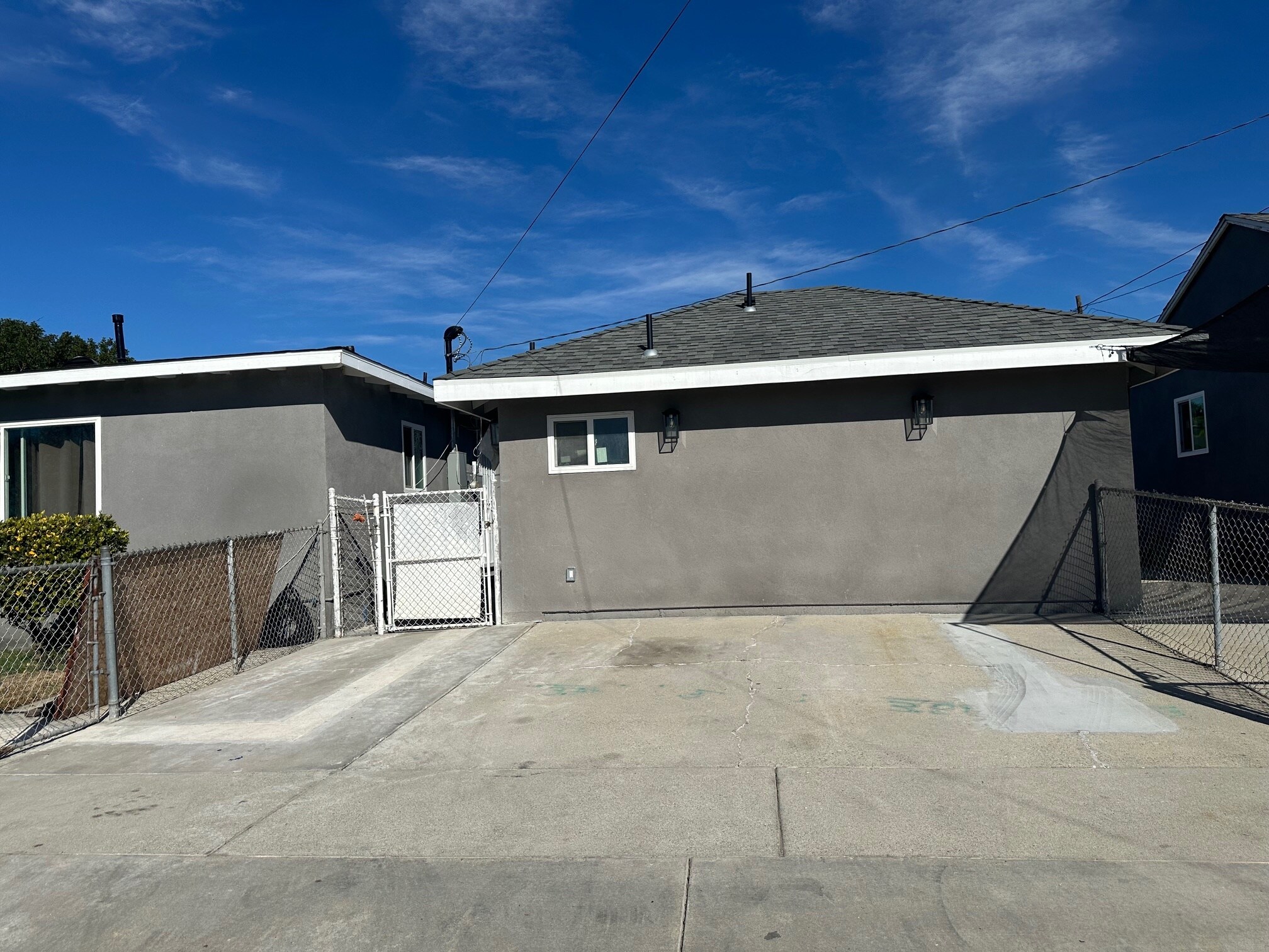 Parking for two cars in front of garage driveway - 11828 State St