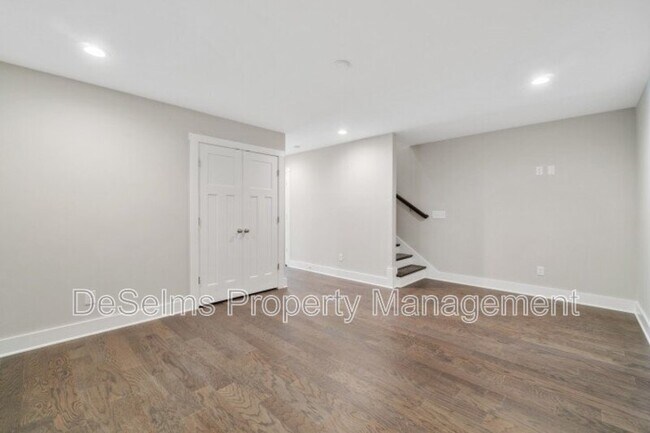 Building Photo - 759 Mill Creek Meadow Dr