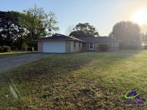 Building Photo - 108 Stonefield Ct