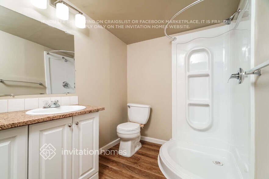 Building Photo - 713 Ryan Ave