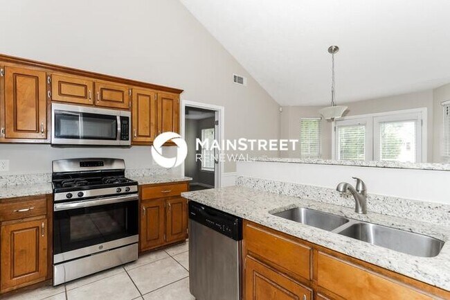 Building Photo - 3 Bedroom Pet-Friendly Home in Covington, GA with Main Street Renewal