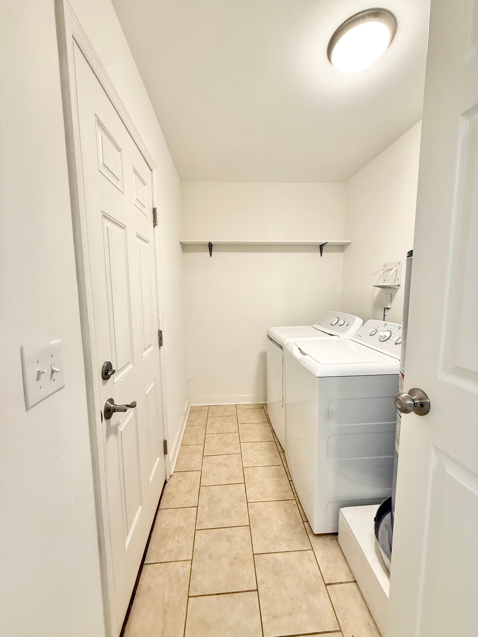 Laundry Room - 274 Fleming Rd
