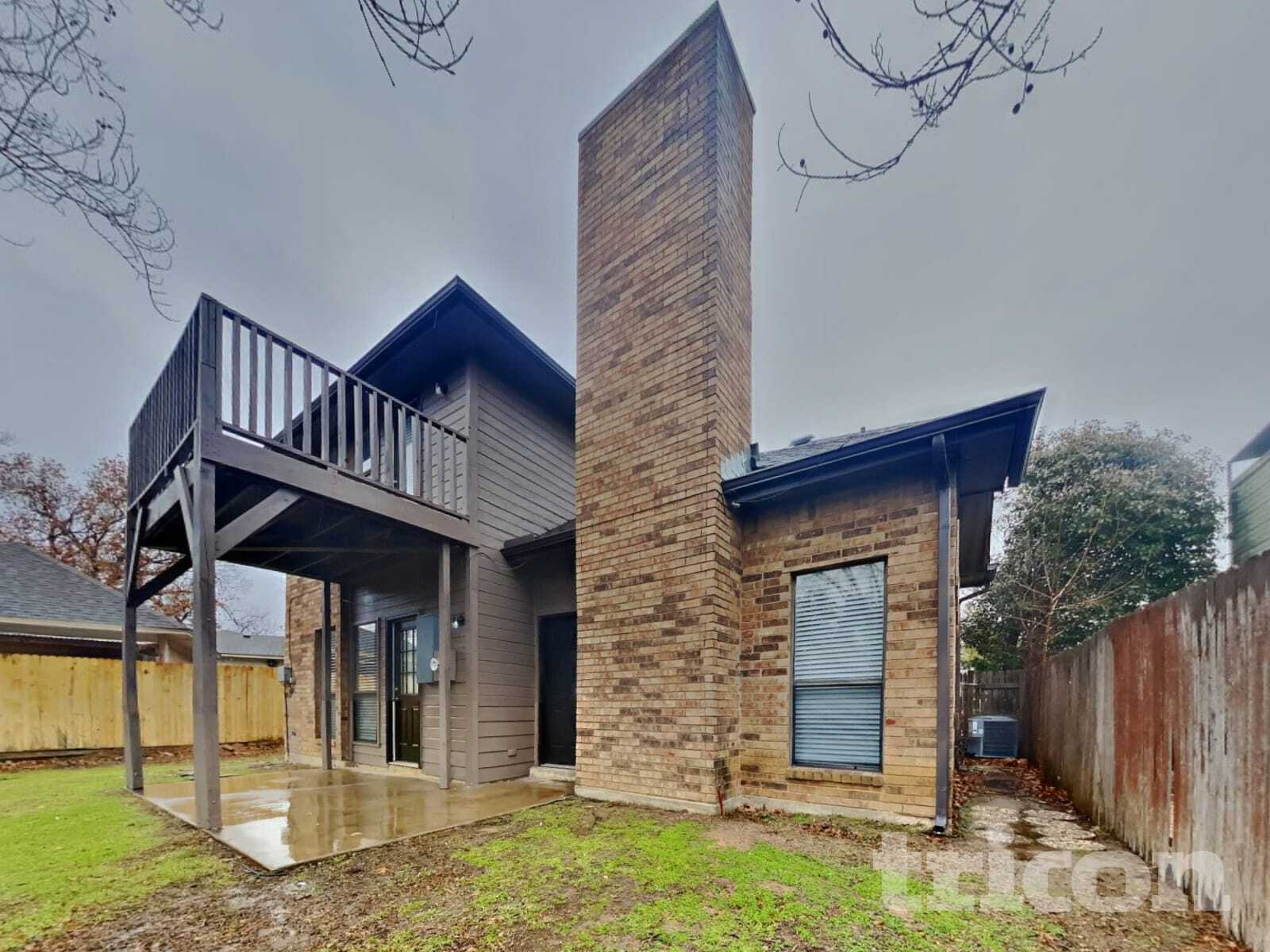 Building Photo - 1205 Laurel Ln