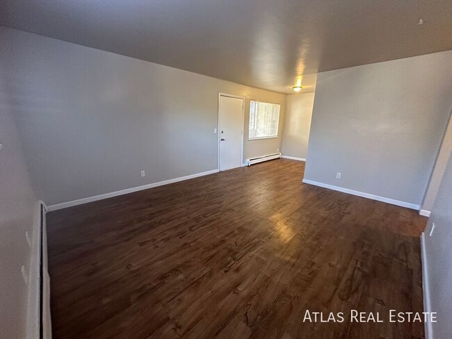 Building Photo - Upgraded 2BR | Prime Location Near Old Col...