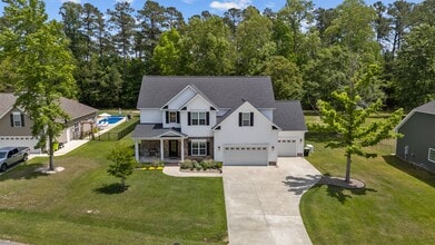 Building Photo - 3506 Sir James Ln